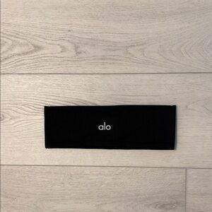 ALO Yoga Black Performance Headband